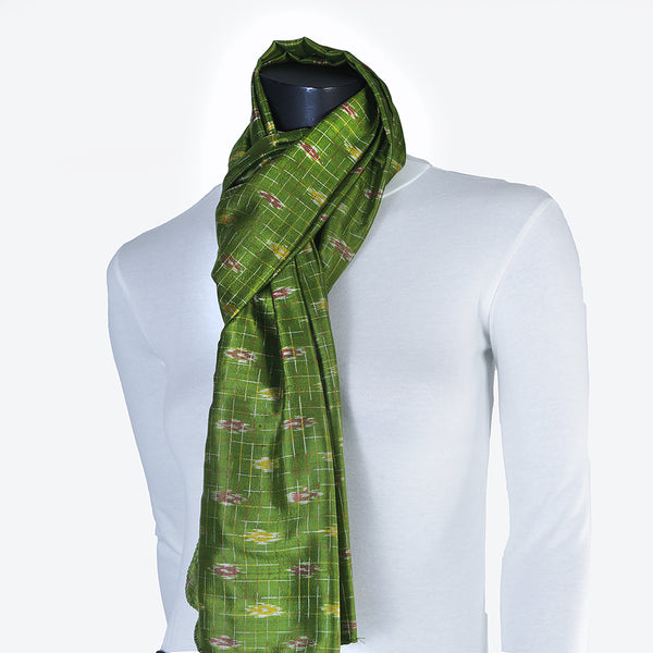 Women's Scarf in Silk. Made from the finest silk. Ideal as a neck scarf or a headscarf / hijab.