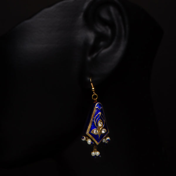 Traditional Jewelry
Handmade
Necklace
Ear rings
Wedding jewelry
