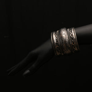 Oxidised silver metal jewelry jewellery bracelet kada bangle handmade