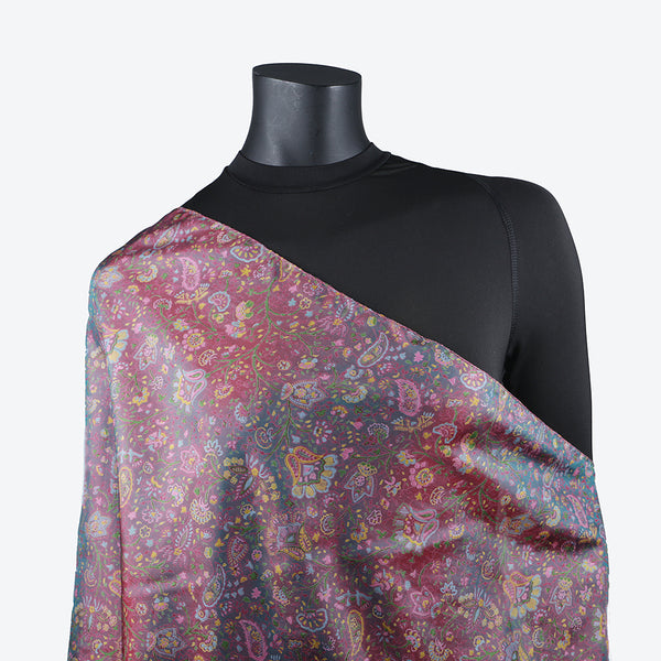 Women's Scarf in Silk. Made from the finest raw silk. Ideal as a neck scarf or a headscarf / hijab.