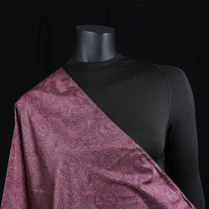 Women's Scarf in Silk. Made from the finest silk. Ideal as a neck scarf or a headscarf / hijab.