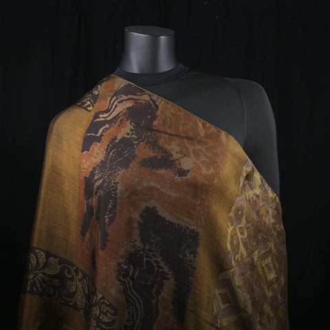 Women's Scarf in chiffon. Made from the lightweight chiffon. Ideal as a neck scarf or a headscarf / hijab.