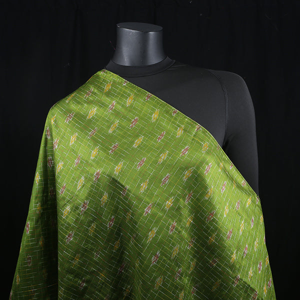 Women's Scarf in Silk. Made from the finest silk. Ideal as a neck scarf or a headscarf / hijab.