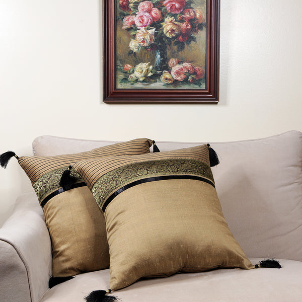 Handmade embroidered decorative throw pillow cushion & covers for home. In silk, cotton, polyester & canvas. Bring your home interior decoration ideas to life. 